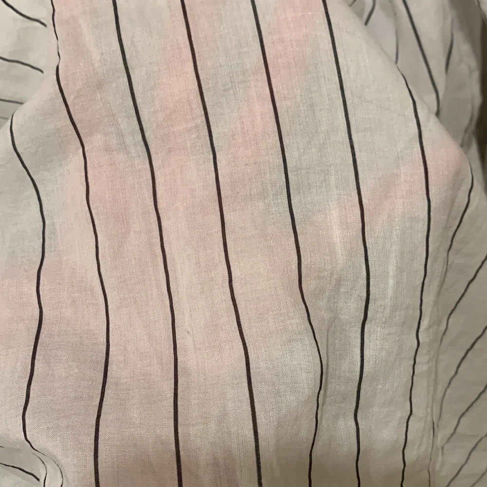 Michael Kors, medium quarter sleeve, light cotton weight top - Picture 3 of 7
